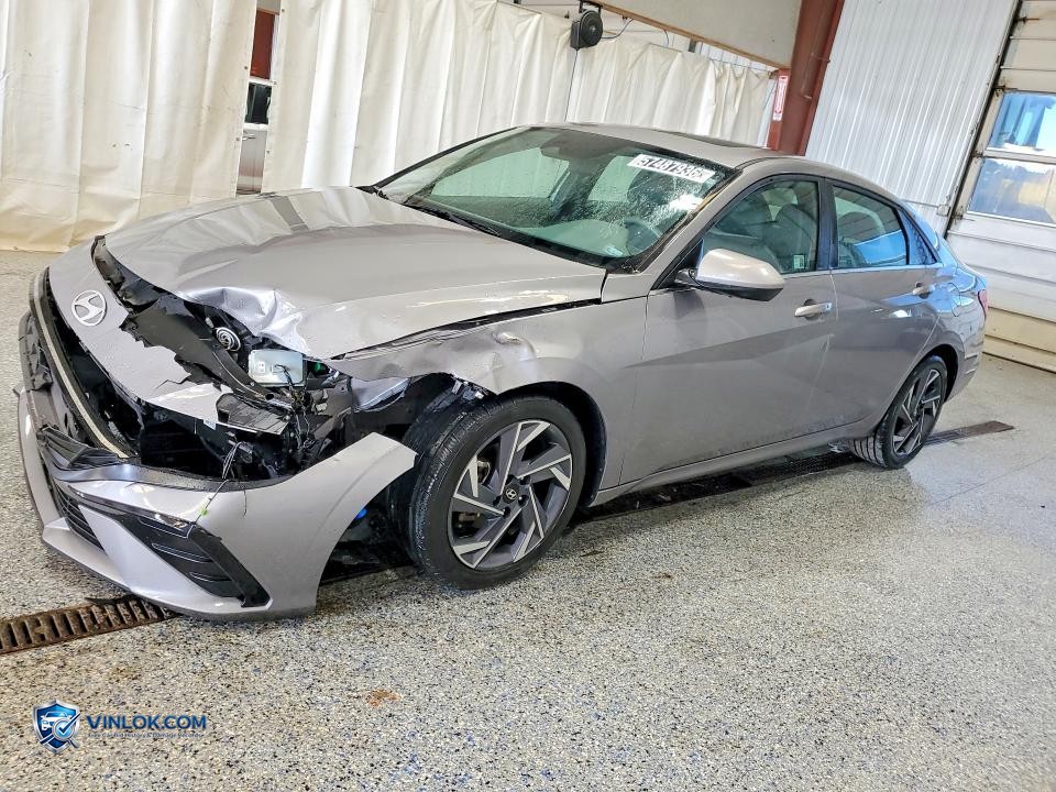 2025 HYUNDAI ELANTRA SEL – Lot 57487936 auction photo