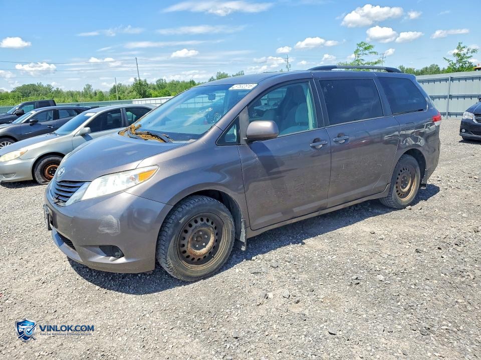 2012 TOYOTA SIENNA BASE 7-PASSENGER – Lot 57532816 auction photo