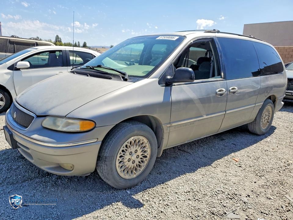1996 CHRYSLER TOWN AND COUNTRY – Lot 57559086 auction photo