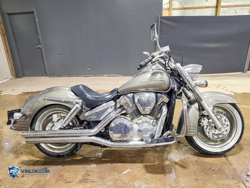 2009 HONDA VTX1300 T – Lot 57570076 auction photo