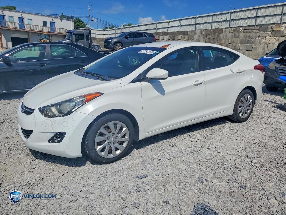 2012 HYUNDAI ELANTRA GLS – Lot 57591756 auction photo
