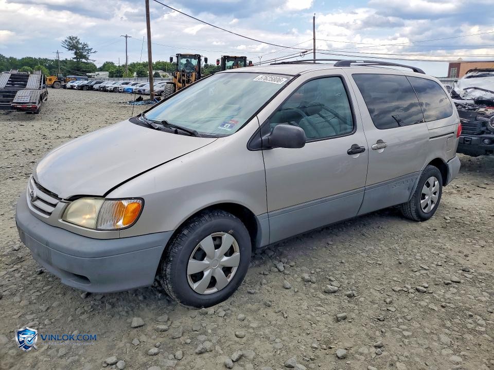 2002 TOYOTA SIENNA CE – Lot 57625806 auction photo