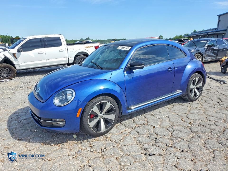 2013 VOLKSWAGEN BEETLE TURBO – Lot 57656156 auction photo