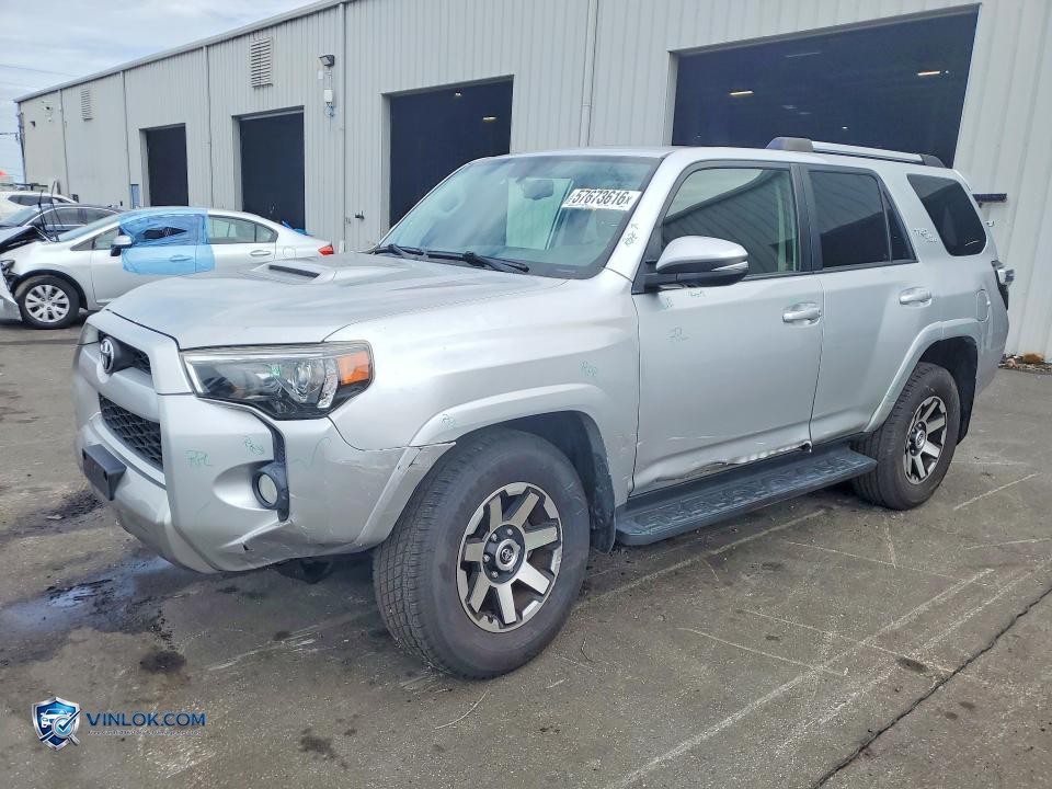 2018 TOYOTA 4RUNNER TRD OFF-ROAD PREMIUM – Lot 57673616 auction photo