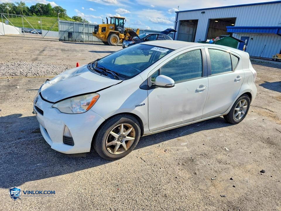2012 TOYOTA PRIUS C TWO – Lot 57674066 auction photo