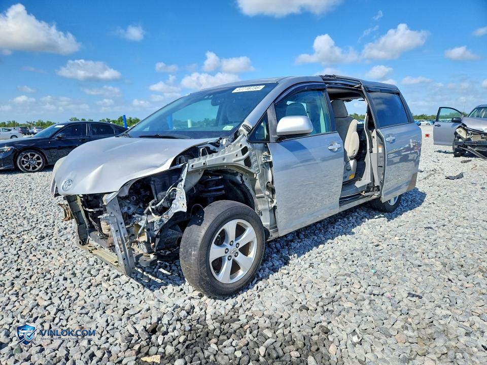 2015 TOYOTA SIENNA SPORT – Lot 57716736 auction photo