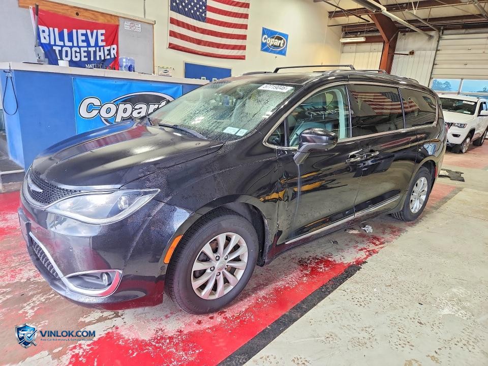 2018 CHRYSLER PACIFICA TOURING L – Lot 57719046 auction photo