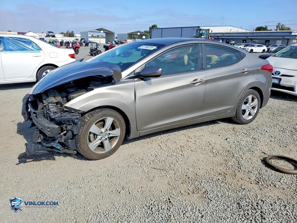 2013 HYUNDAI ELANTRA GLS – Lot 57758316 auction photo