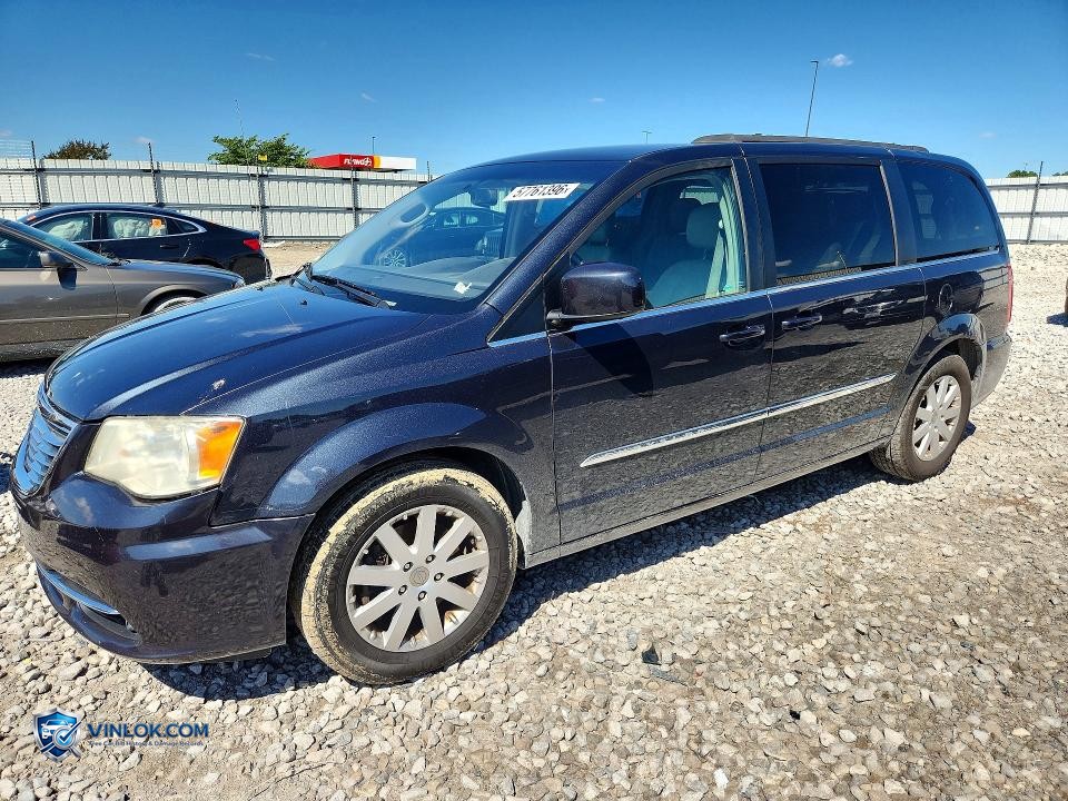 2013 CHRYSLER TOWN & COUNTRY TOURING – Lot 57761396 auction photo