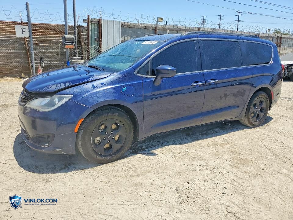 2017 CHRYSLER PACIFICA EHYBRID PREMIUM – Lot 57763686 auction photo
