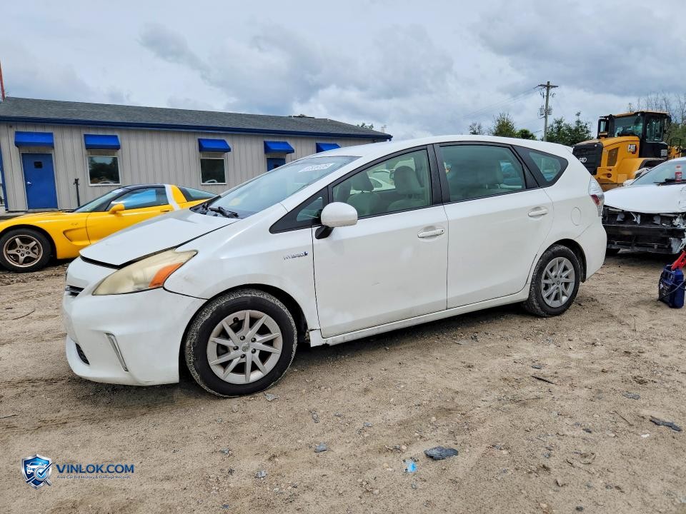 2012 TOYOTA PRIUS V TWO – Lot 57839126 auction photo