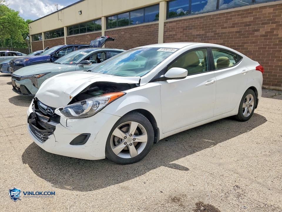 2013 HYUNDAI ELANTRA GLS – Lot 57850196 auction photo