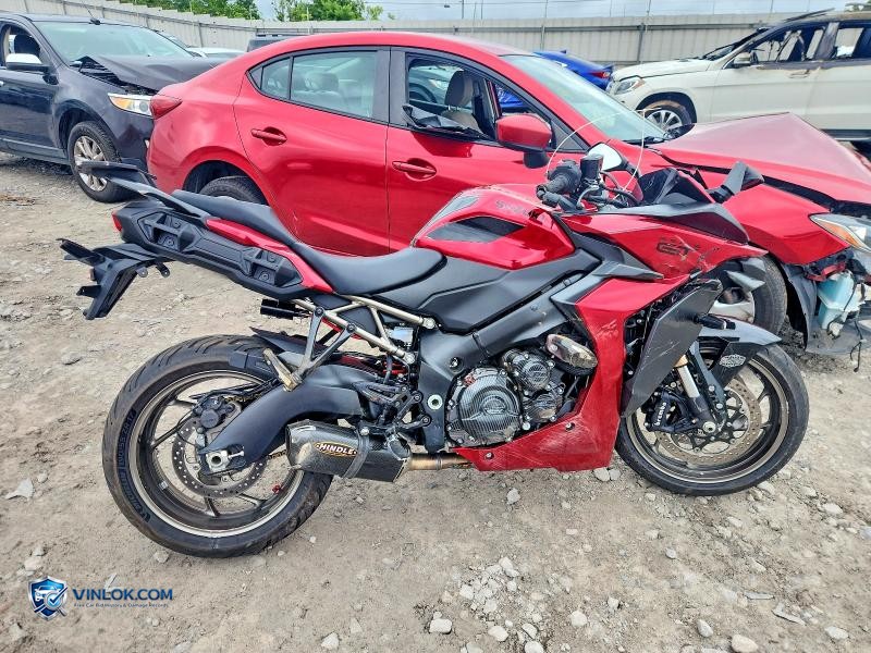 2024 SUZUKI GSX1000 GT+ – Lot 57855256 auction photo