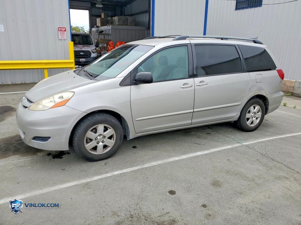 2007 TOYOTA SIENNA LE 7-PASSENGER – Lot 57906946 auction photo