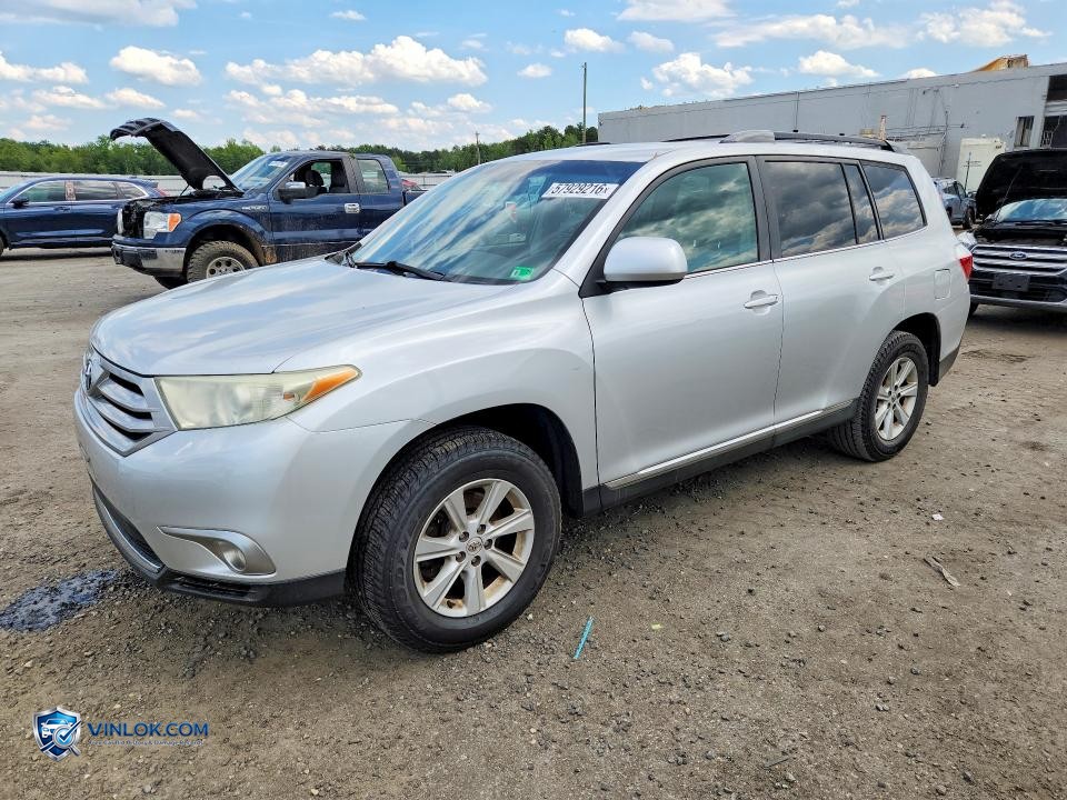 2011 TOYOTA HIGHLANDER BASE – Lot 57929216 auction photo