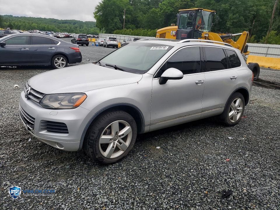 2013 VOLKSWAGEN TOUAREG V6 – Lot 57970416 auction photo