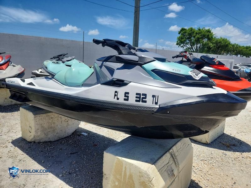 2024 SEA-DOO JET SKI – Lot 58004216 auction photo
