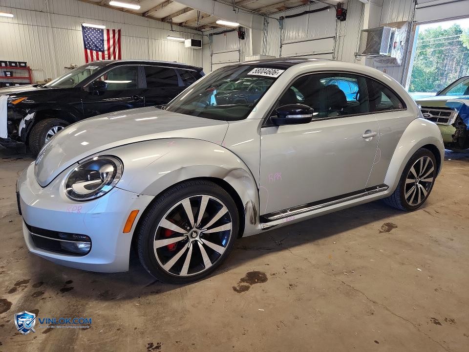2012 VOLKSWAGEN BEETLE TURBO – Lot 58004606 auction photo