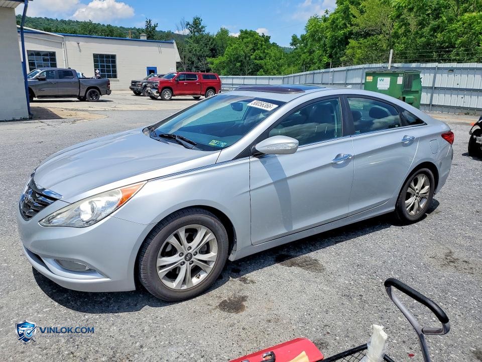 2011 HYUNDAI SONATA LIMITED 2.0T – Lot 58056366 auction photo