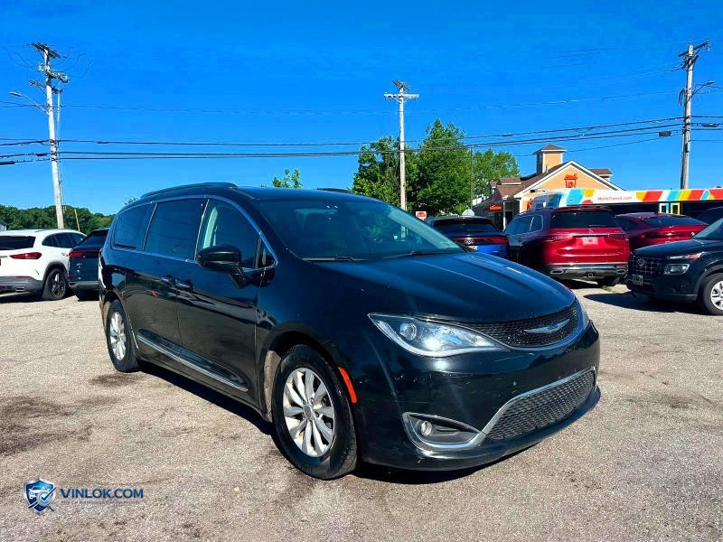 2019 CHRYSLER PACIFICA TOURING L – Lot 58120046 auction photo