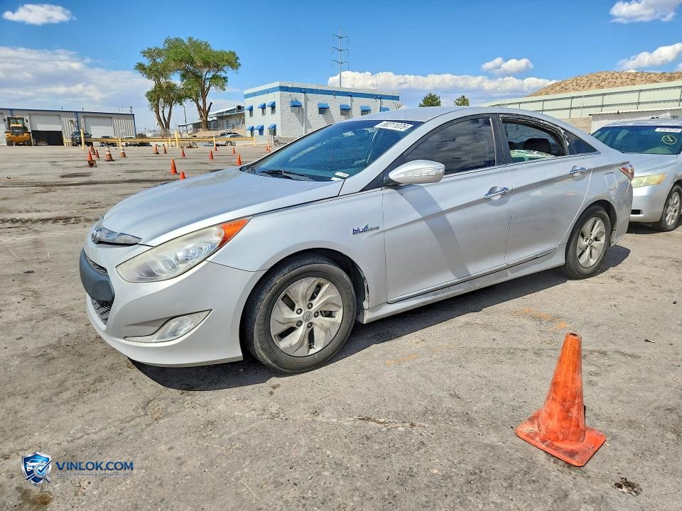 2015 HYUNDAI SONATA HYBRID BASE – Lot 58211076 auction photo