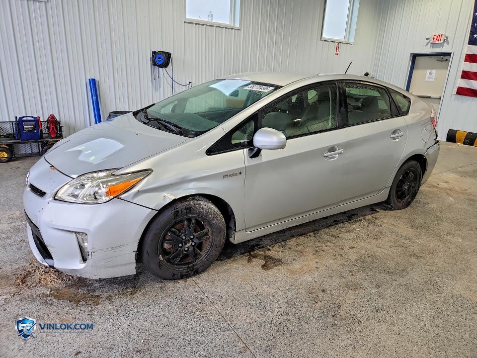 2013 TOYOTA PRIUS THREE – Lot 58270496 auction photo