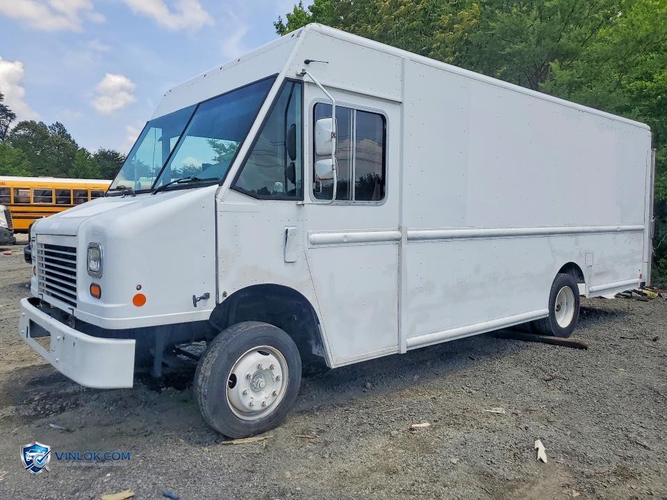 2014 FREIGHTLINER CHASSIS M STEP VAN – Lot 58336286 auction photo