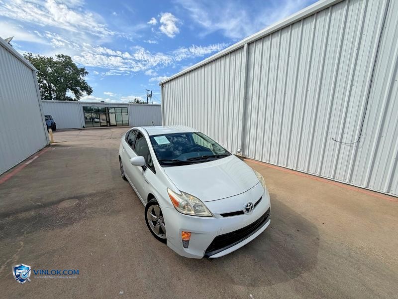 2013 TOYOTA PRIUS PERSONA SERIES SE – Lot 58336296 auction photo