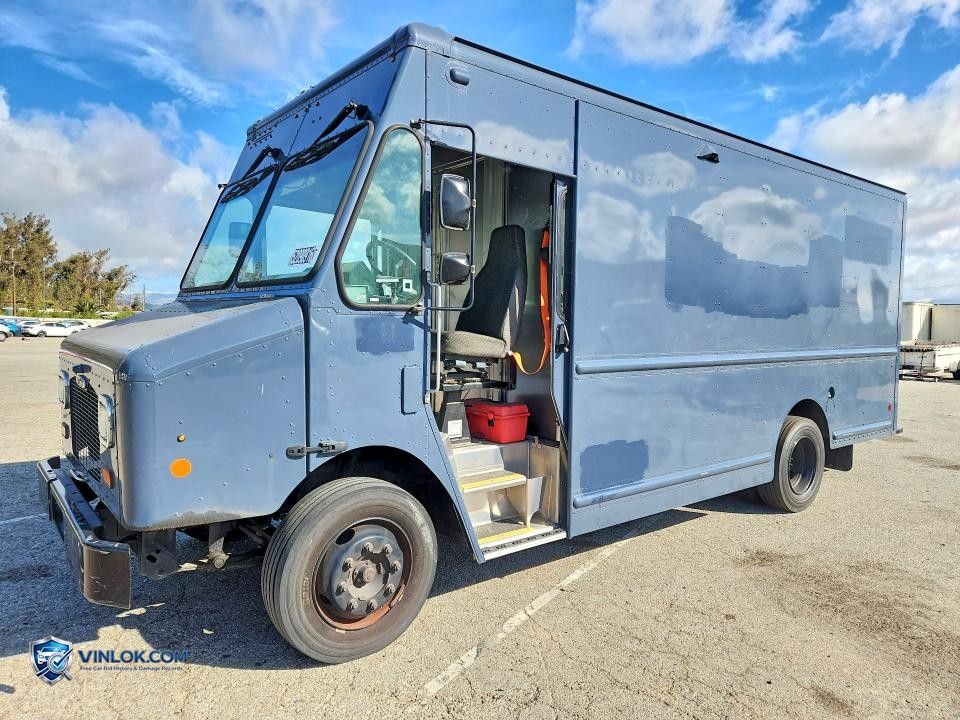 2020 FREIGHTLINER CHASSIS M STEP VAN – Lot 58336666 auction photo