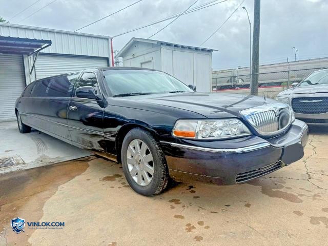 2005 LINCOLN TOWN CAR EXECUTIVE – Lot 58337626 auction photo