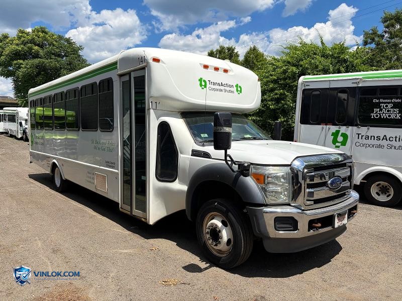 2013 FORD F550 SUPER DUTY WHITE – Lot 58367246 auction photo