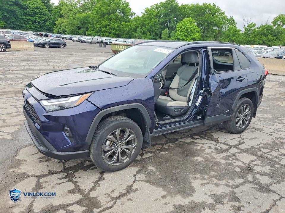 2024 TOYOTA RAV4 HYBRID XLE PREMIUM – Lot 58405716 auction photo