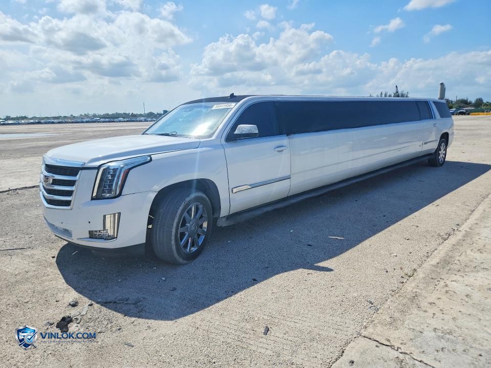 2015 CHEVROLET SUBURBAN C1500 LT – Lot 58441956 auction photo