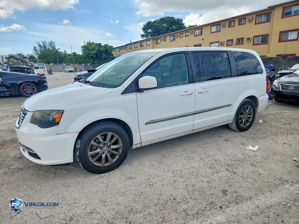 2015 CHRYSLER TOWN & COUNTRY S – Lot 58535306 auction photo