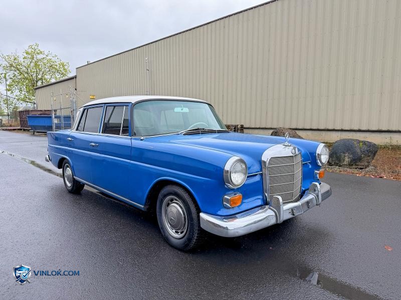 1966 MERCEDES-BENZ 230 AUTOMATIC – Lot 58568596 auction photo
