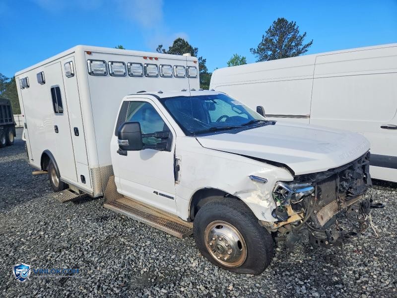 2020 FORD F350 SUPER - AMBULANCE – Lot 58615996 auction photo