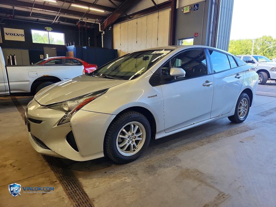 2017 TOYOTA PRIUS TWO – Lot 58700036 auction photo