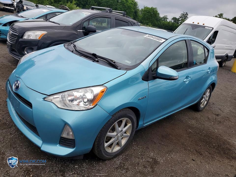 2013 TOYOTA PRIUS C THREE – Lot 58945566 auction photo
