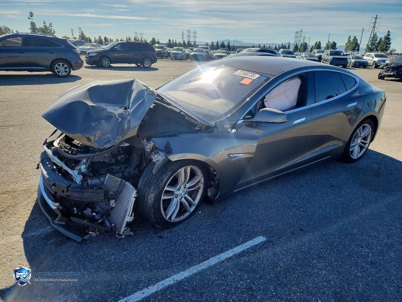 2015 TESLA MODEL S – Lot 72348735 auction photo