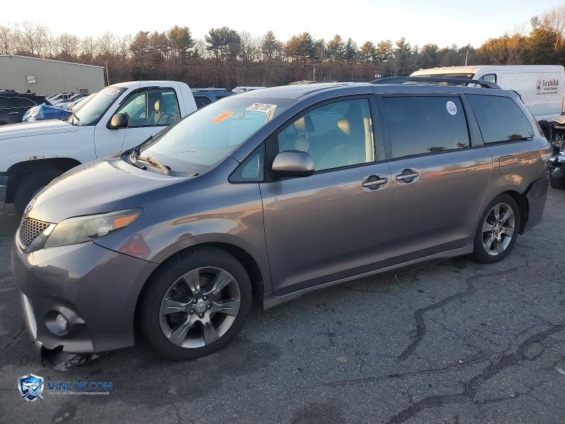 2011 TOYOTA SIENNA SPORT – Lot 72821785 auction photo