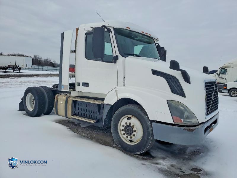 2016 VOLVO VNL SEMI TRUCK – Lot 72841335 auction photo