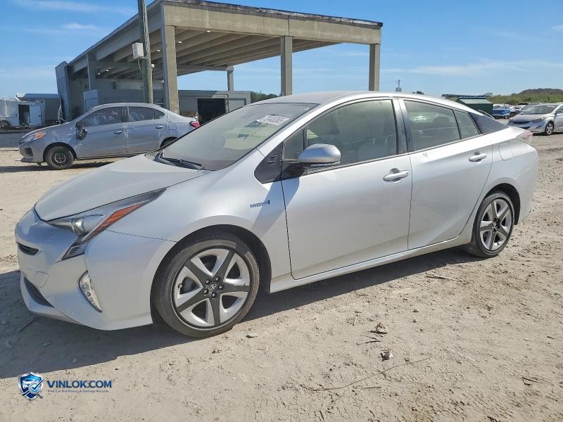 2016 TOYOTA PRIUS THREE TOURING – Lot 73448365 auction photo