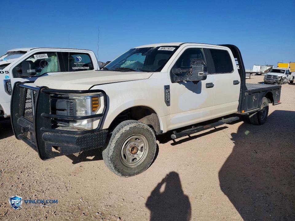 2019 FORD F250 SUPER DUTY FLATBED TRUCK – Lot 73706285 auction photo