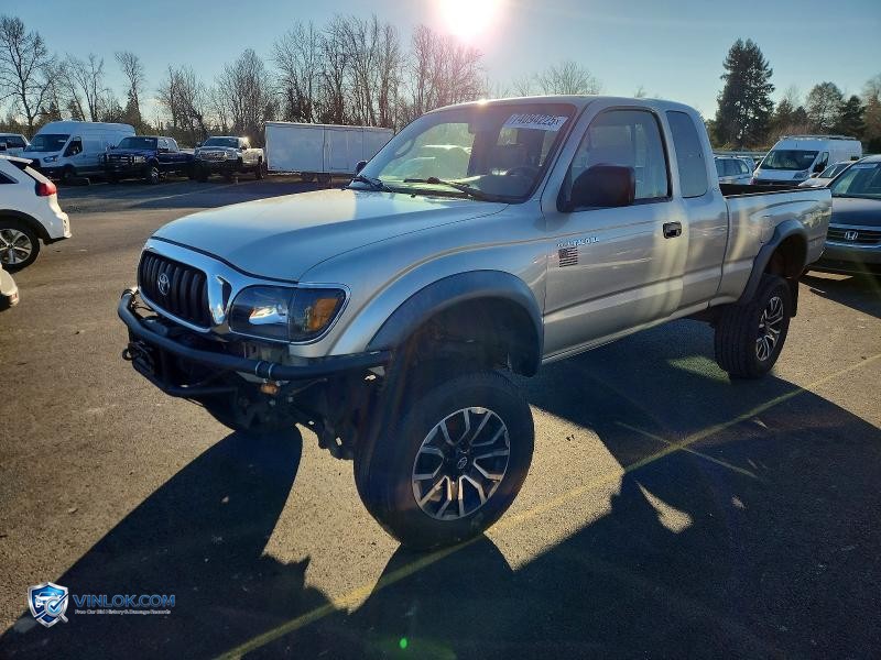 2004 TOYOTA TACOMA XTRACAB – Lot 74094225 auction photo