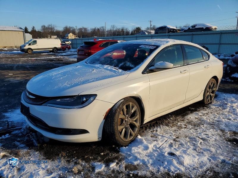 2015 CHRYSLER 200 S – Lot 74276135 auction photo