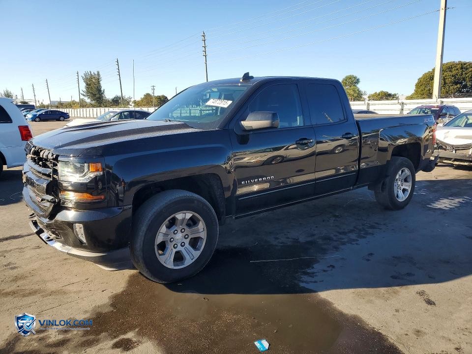2017 CHEVROLET SILVERADO K1500 LT – Lot 74872815 auction photo