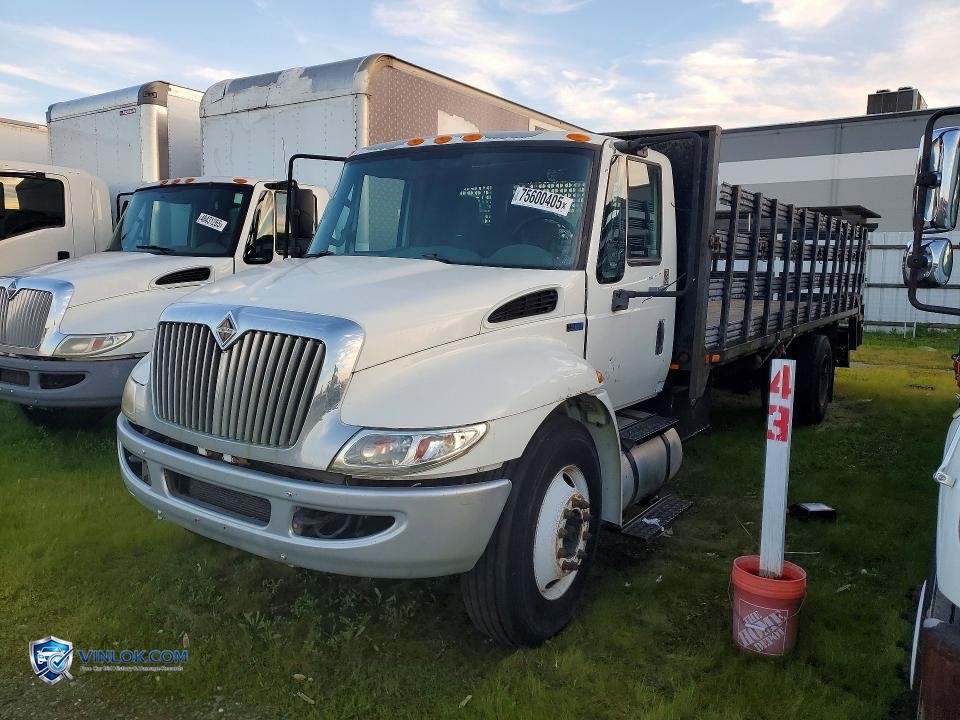 2013 INTERNATIONAL 4300 FLATBED TRUCK – Lot 75600405 auction photo