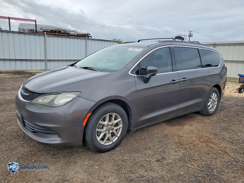2017 CHRYSLER PACIFICA TOURING – Lot 75602775 auction photo