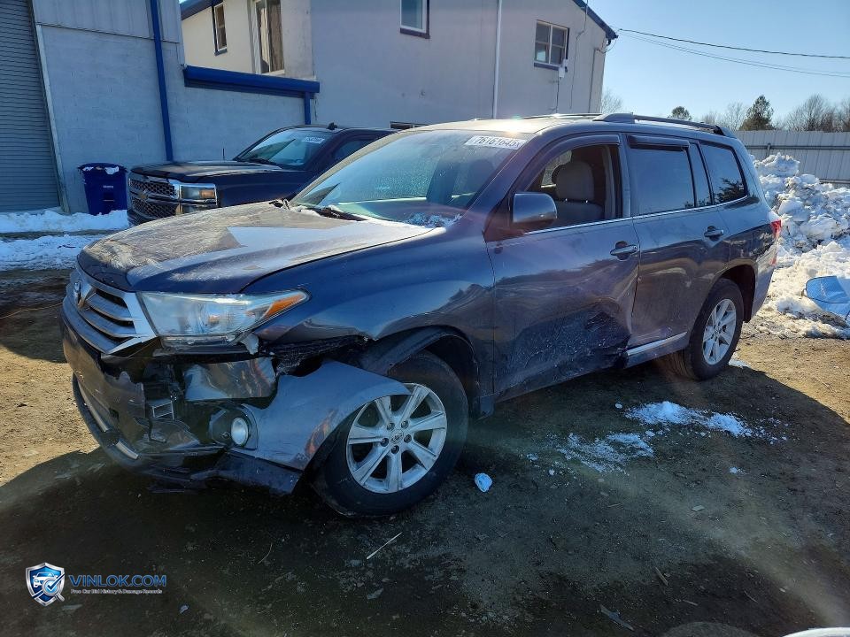 2013 TOYOTA HIGHLANDER PLUS – Lot 76161645 auction photo
