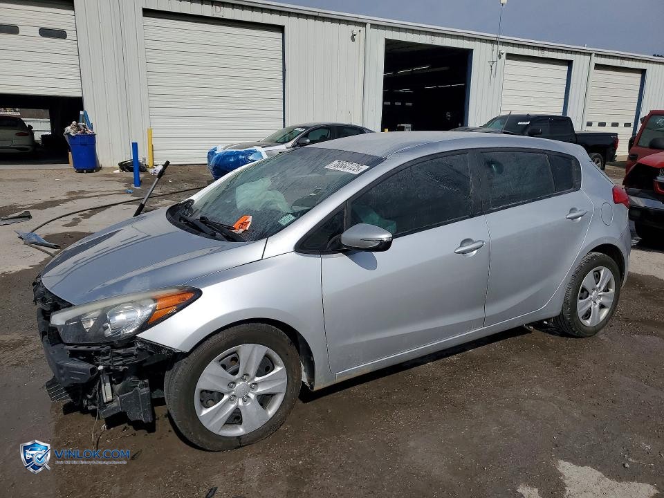 2016 KIA FORTE5 LX – Lot 76560125 auction photo